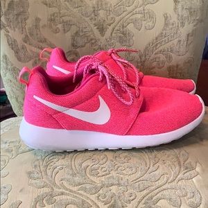 Nike Roshe shoes